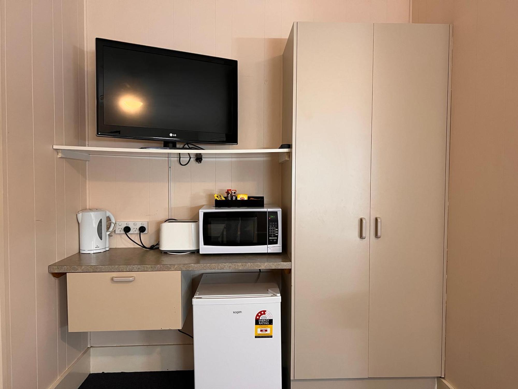 Bayview Motor 3* Eden